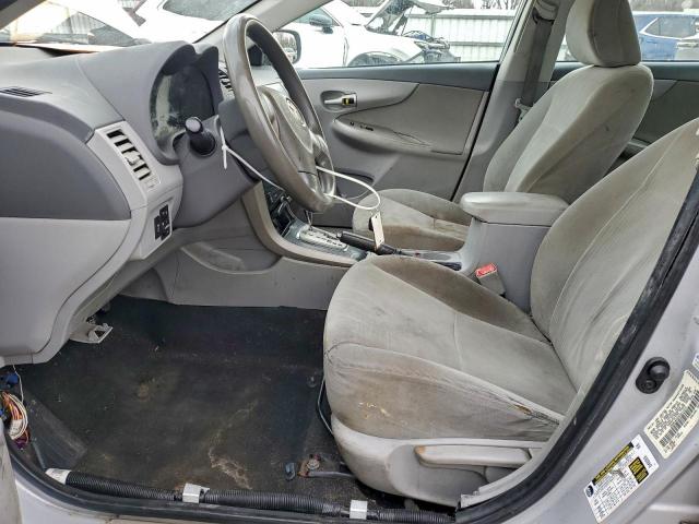 Toyota Corolla Base Image 4