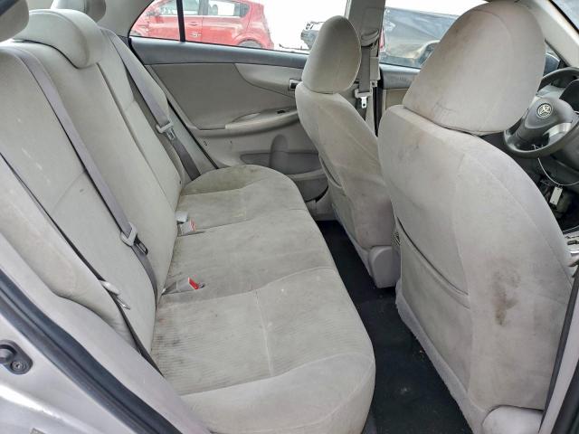 Toyota Corolla Base Image 5