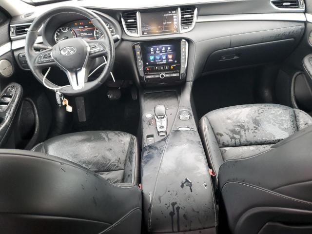 INFINITI Qx Essential Image 12