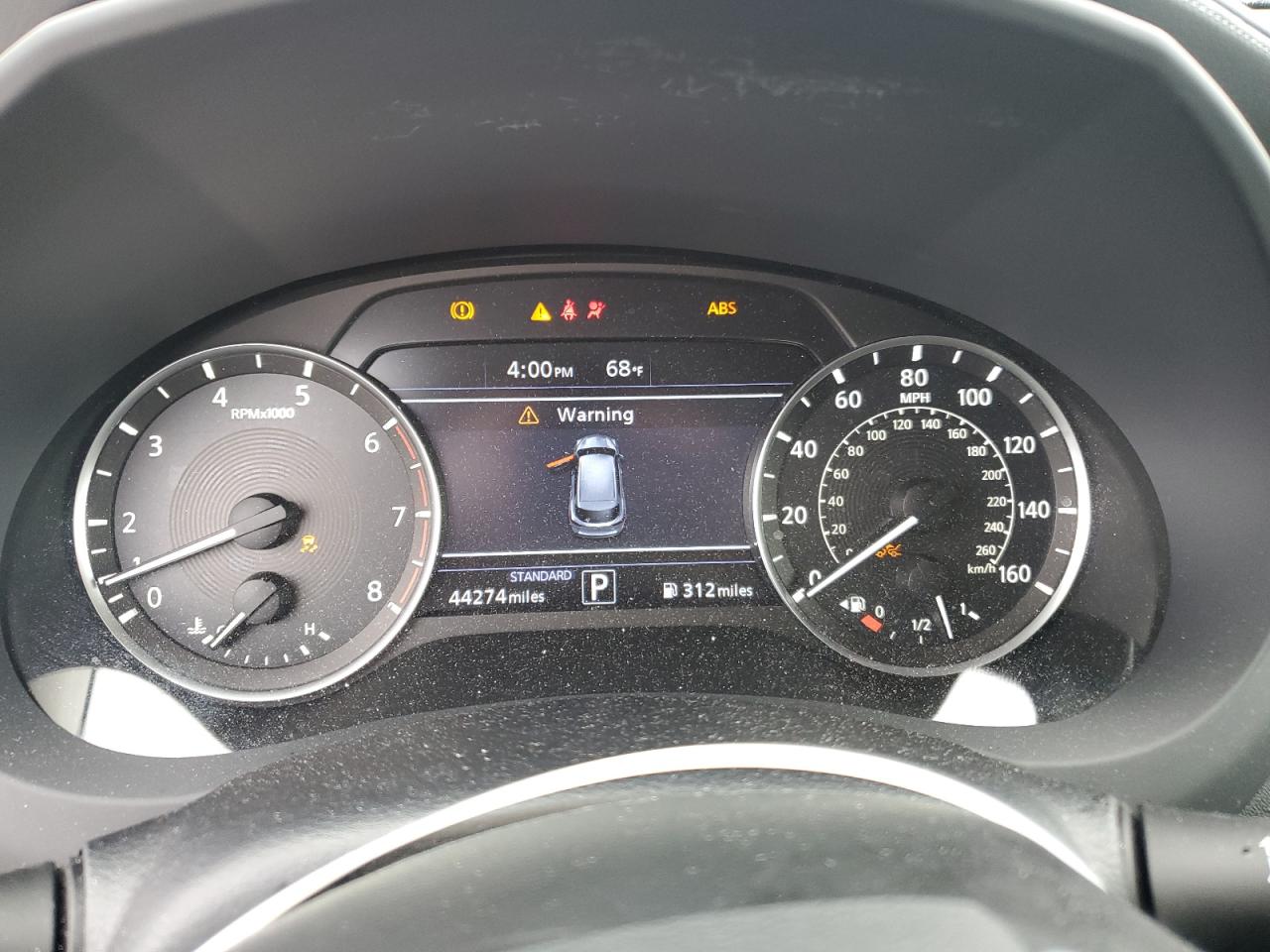 INFINITI Qx Essential Image 8