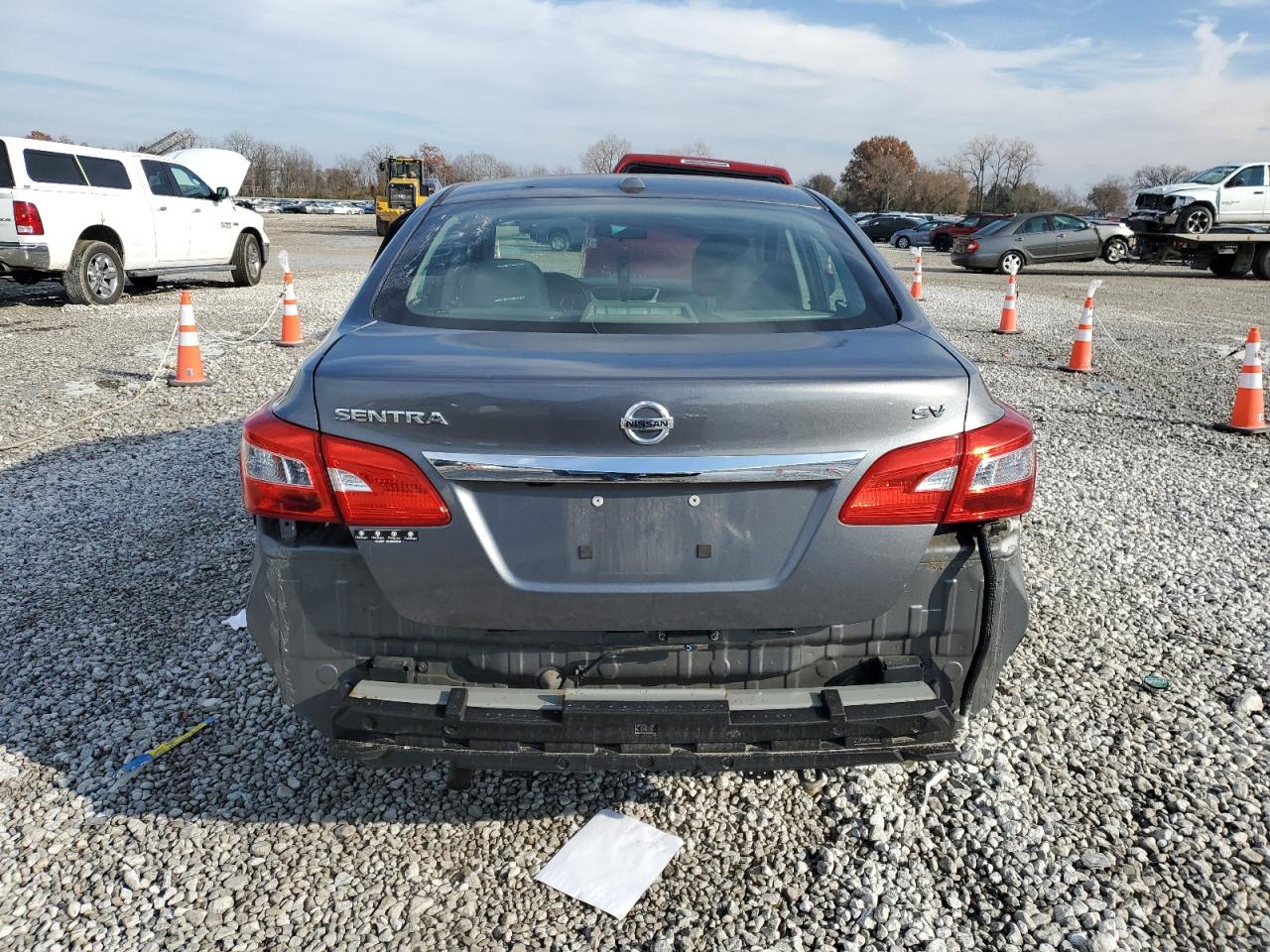 Nissan Sentra S Image 9