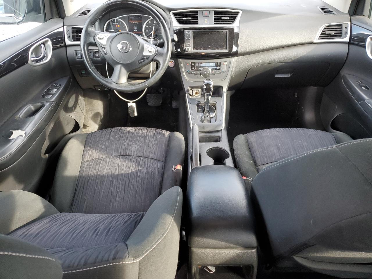 Nissan Sentra S Image 7