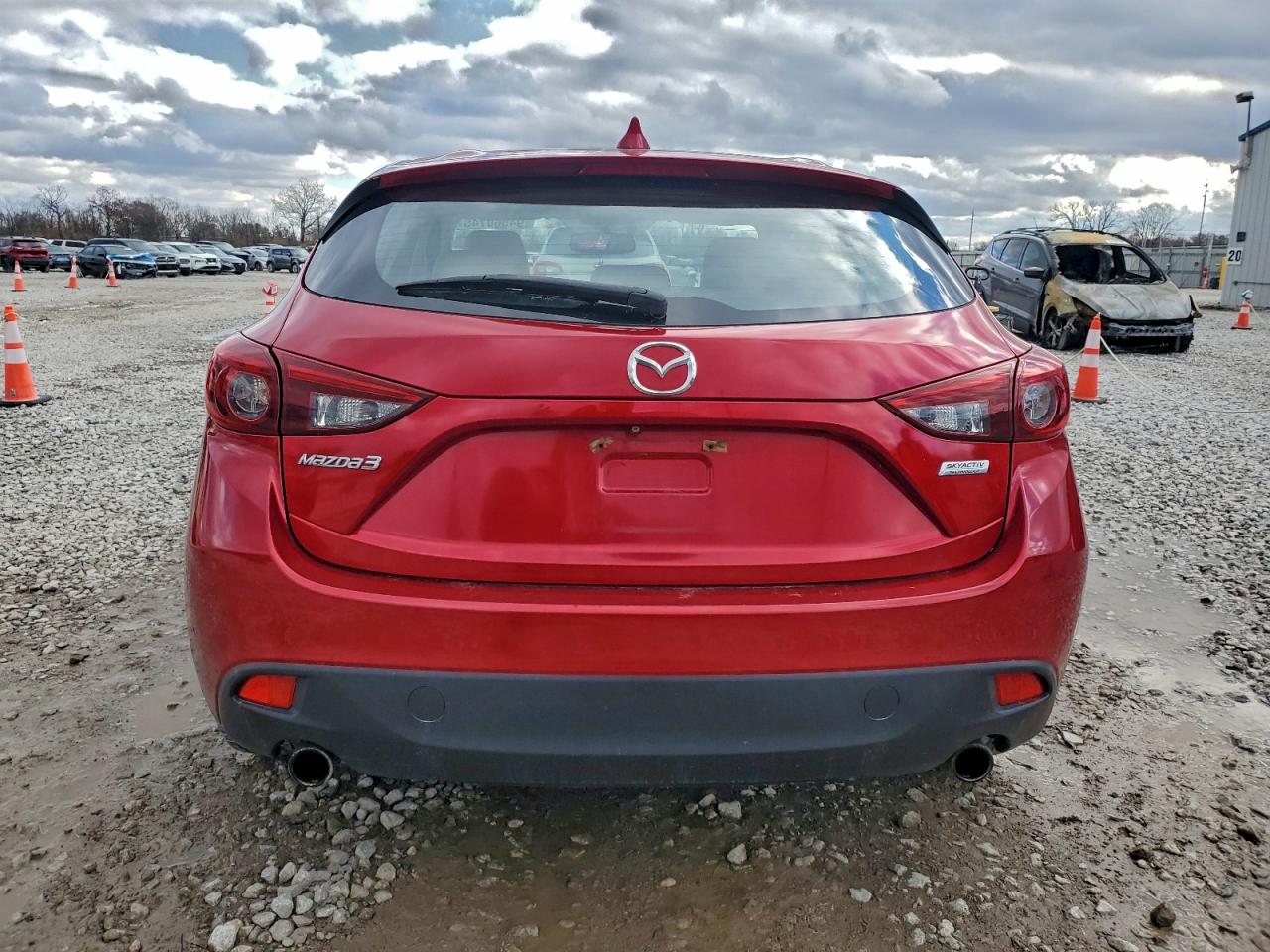 Mazda 3 Grand Touring Image 3