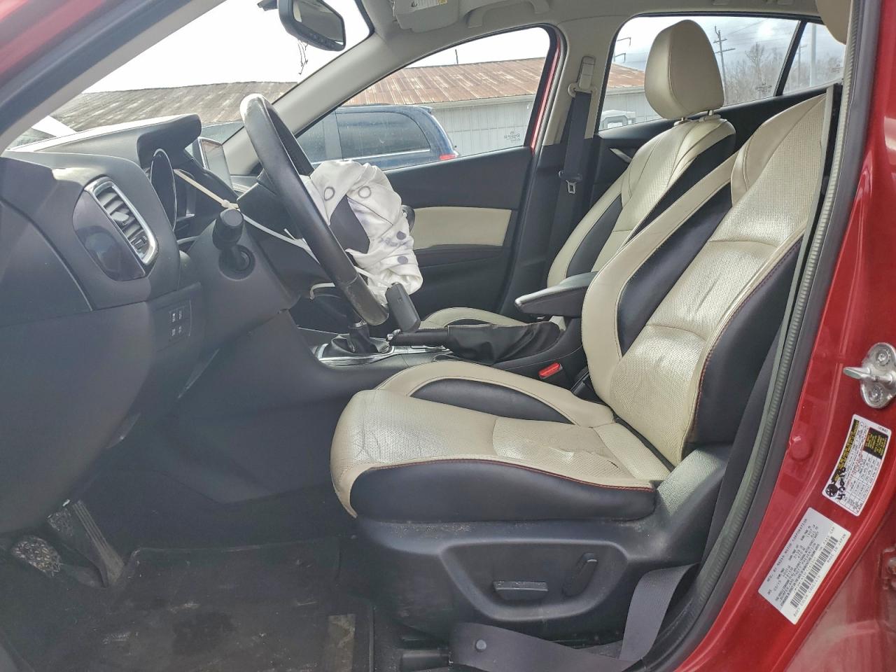 Mazda 3 Grand Touring Image 7