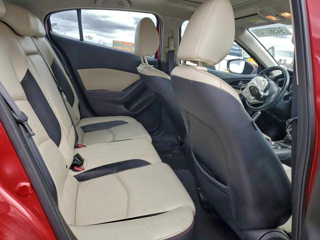 Mazda 3 Grand Touring Image 9