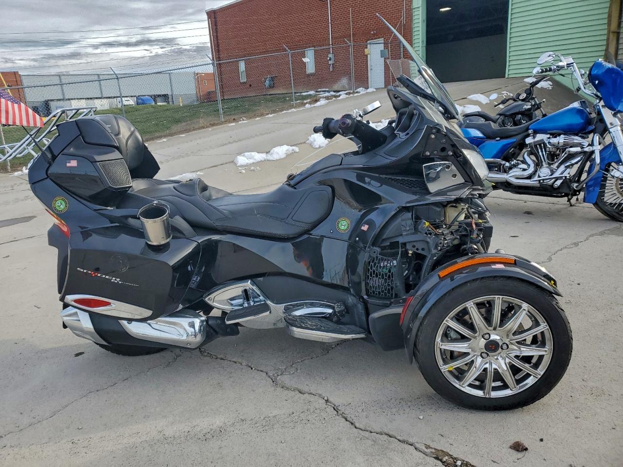 Can-Am Spyder Rt Image 1