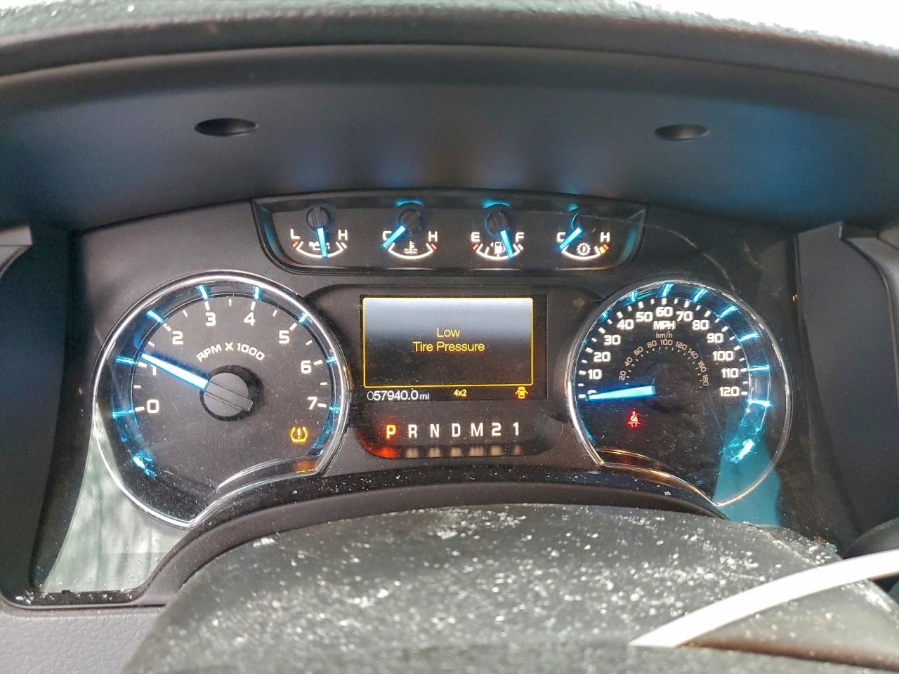 Ford F-150 Super Cab Image 11