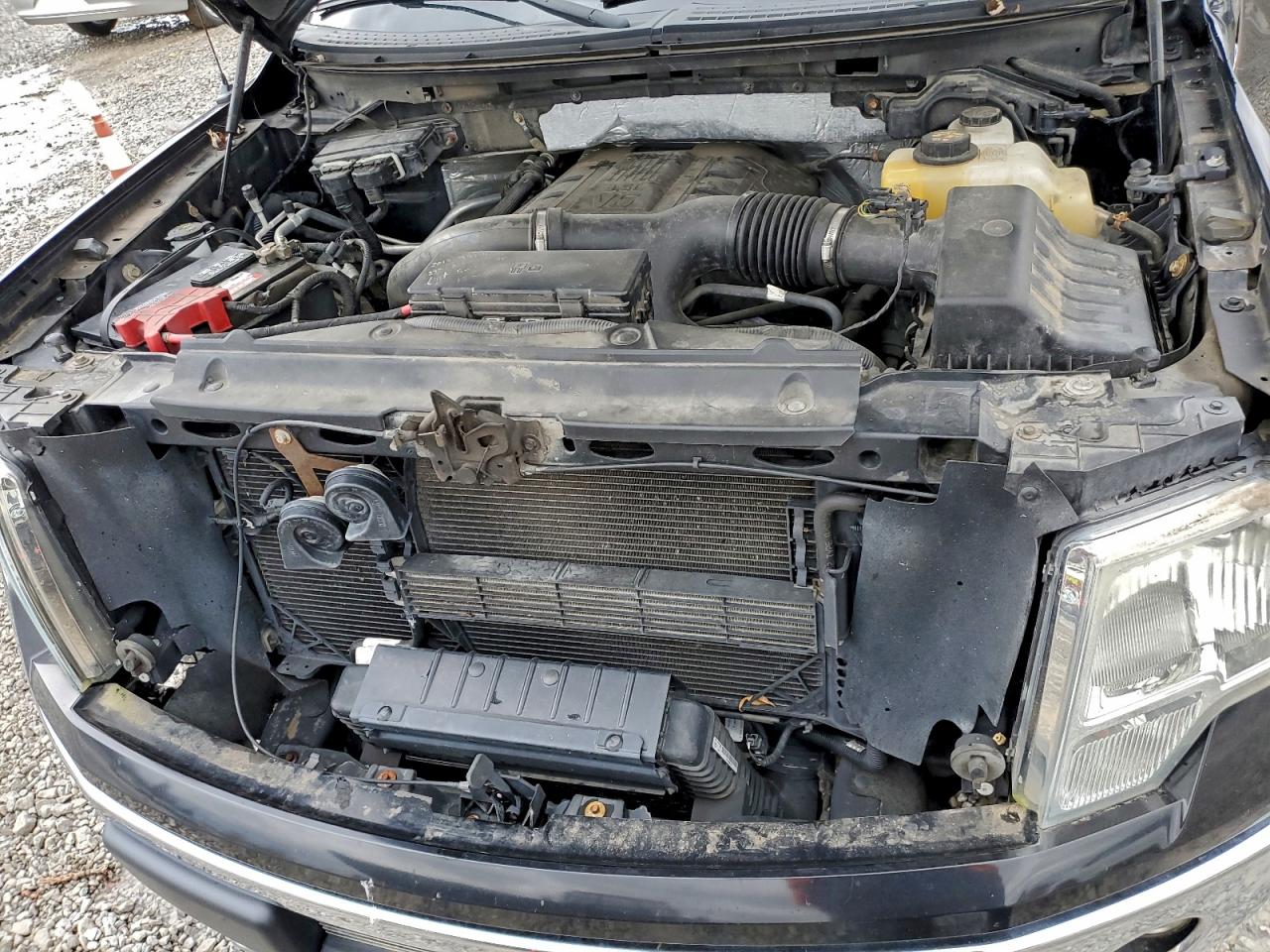 Ford F-150 Super Cab Image 12