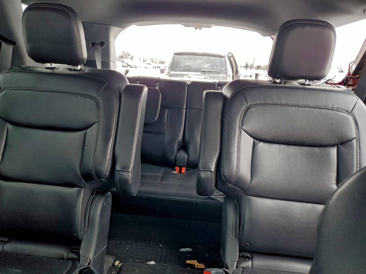 Ford Explorer Xlt Image 11