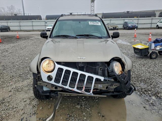 Jeep Liberty Limited Image 8