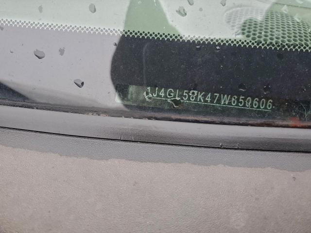 Jeep Liberty Limited Image 5