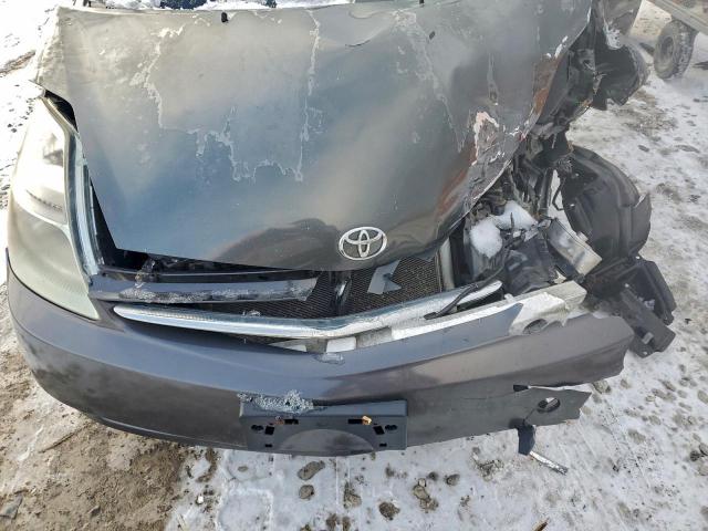 Toyota Prius Image 9