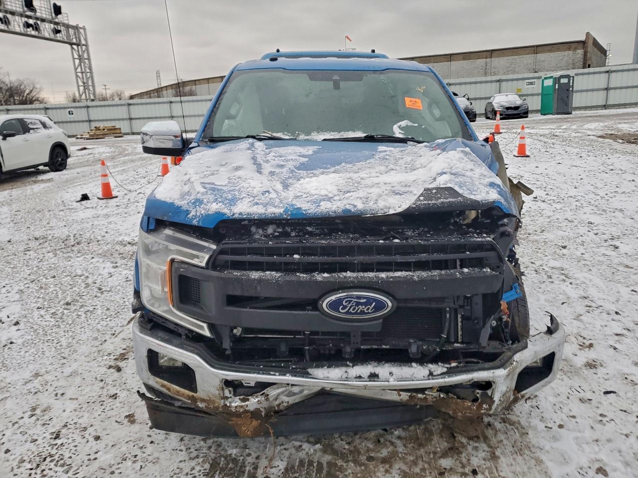 Ford F-150 Super Cab Image 9