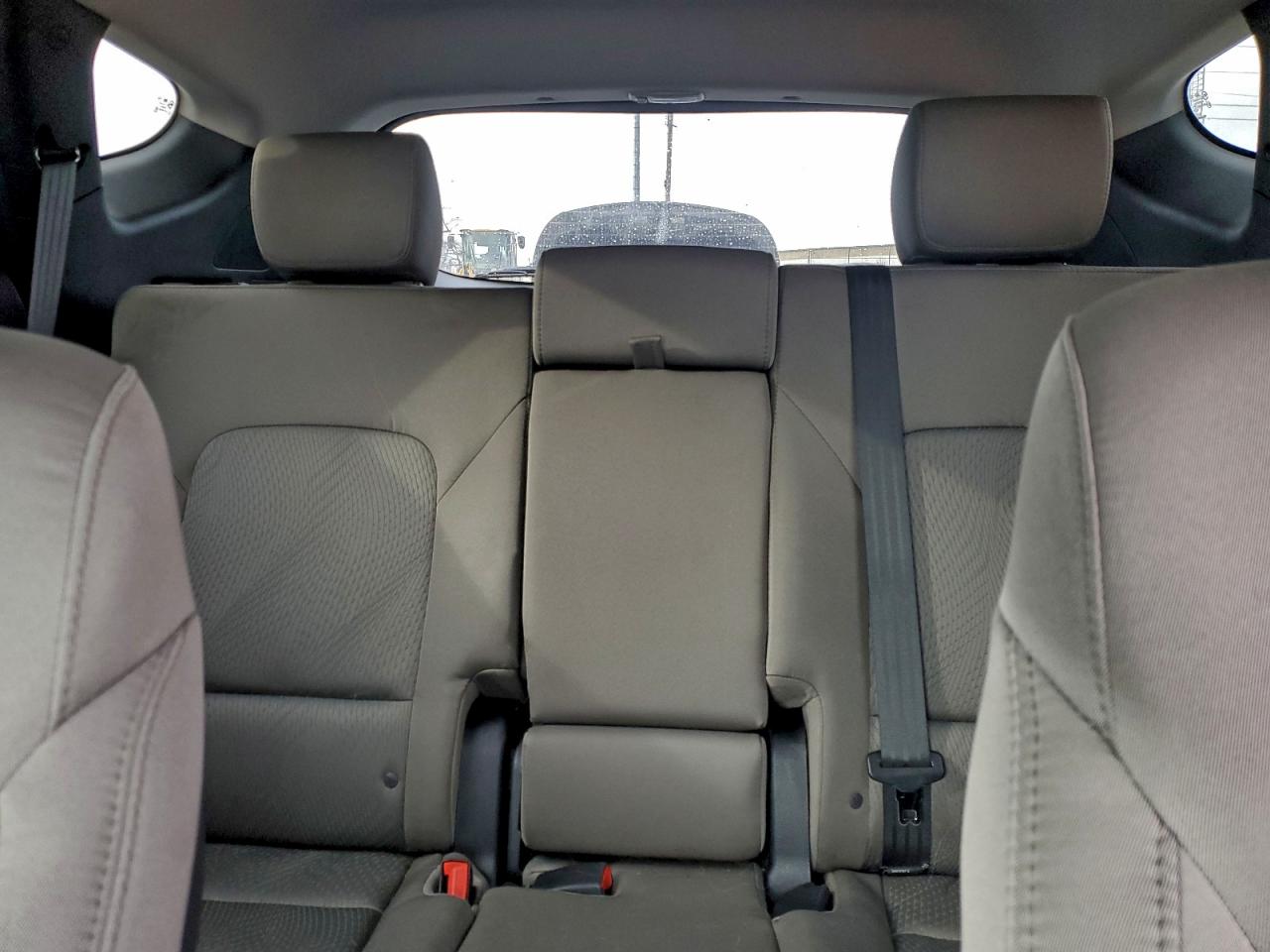 Hyundai SANTA FE Image 11