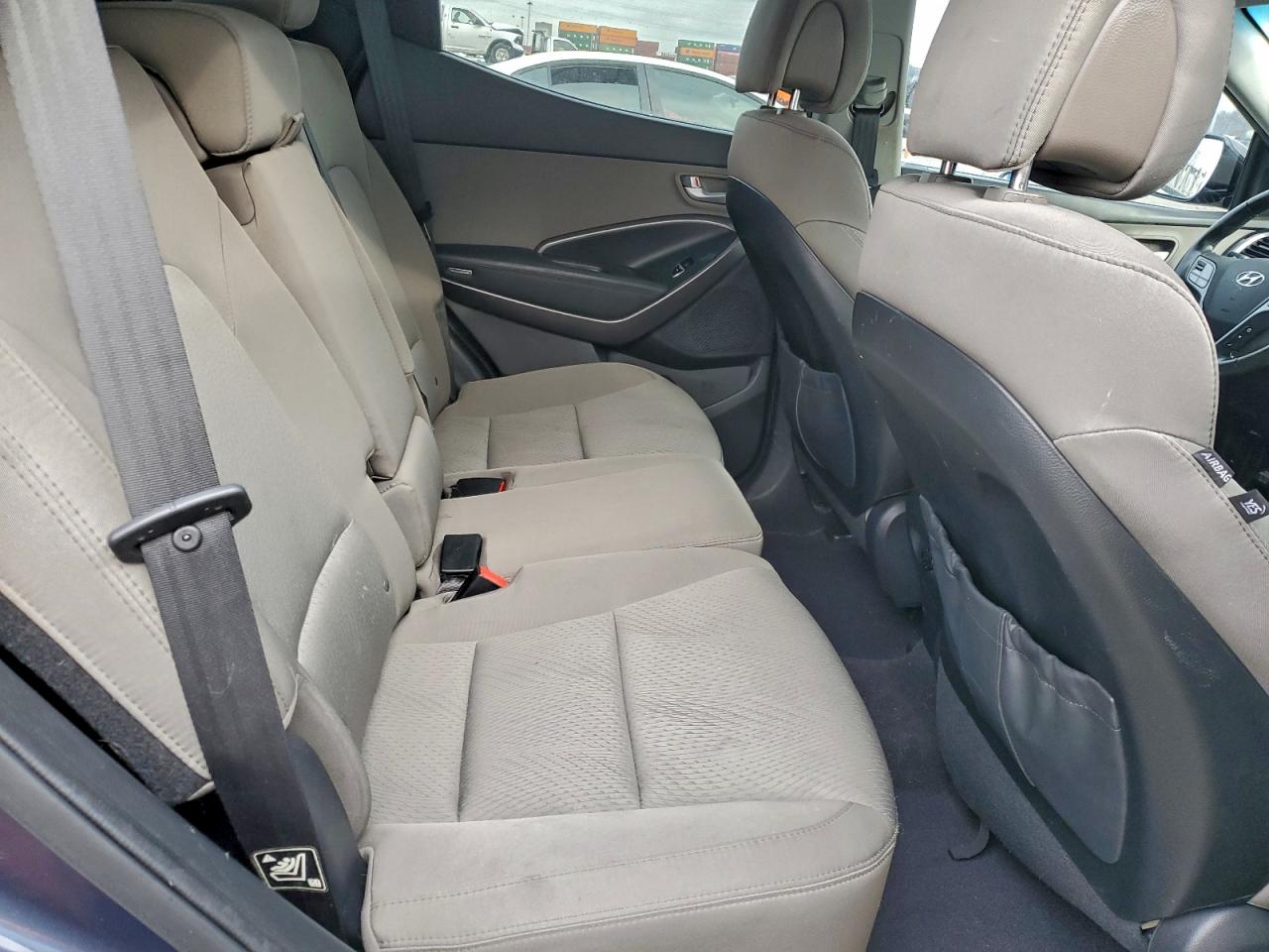 Hyundai SANTA FE Image 9