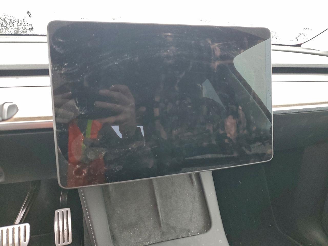 Tesla Model Y Image 2