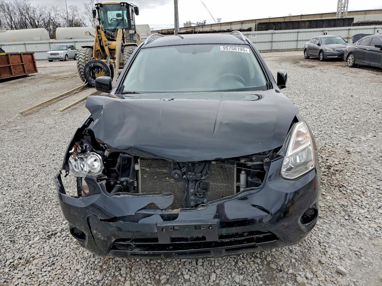 Nissan Rogue S Image 3