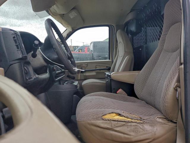 Chevrolet Express Image 8