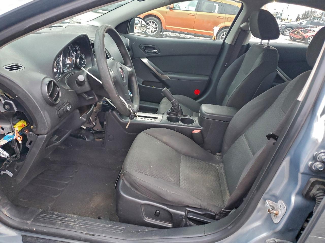 Pontiac G6 Base Image 9