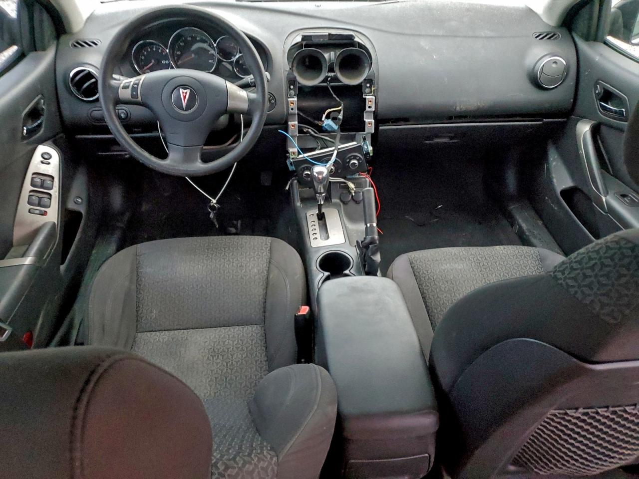 Pontiac G6 Base Image 5