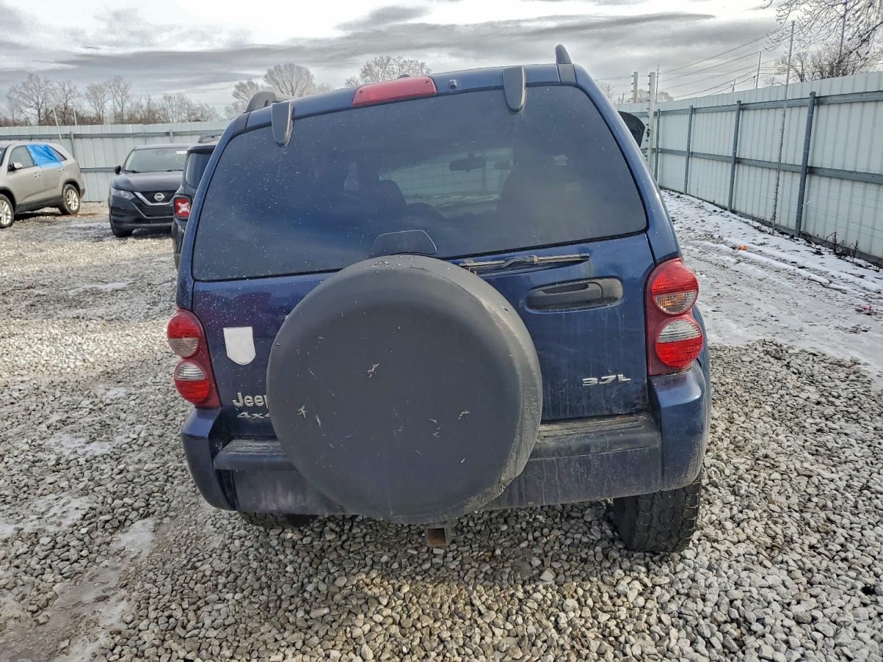 Jeep Liberty Sport Image 4