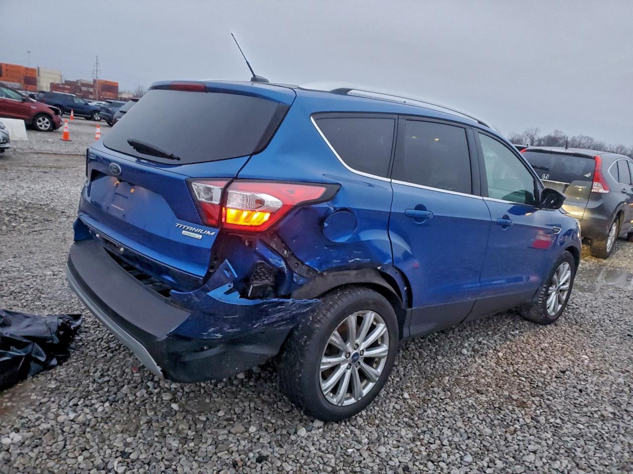 Ford Escape Titanium Image 3