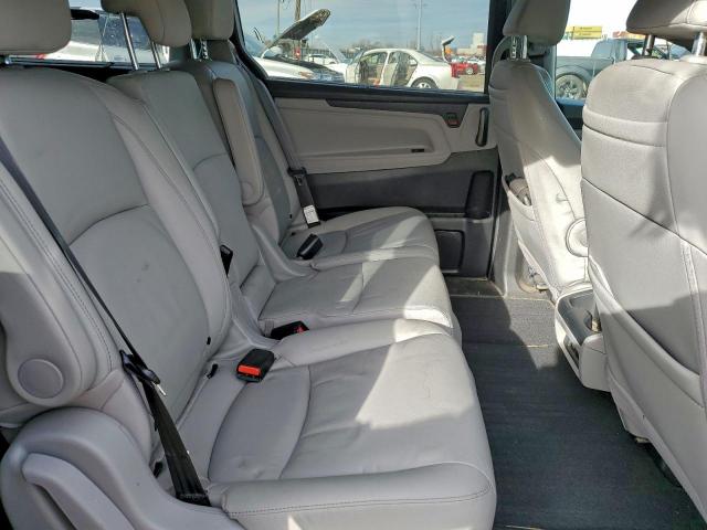 Honda Odyssey Touring Image 3