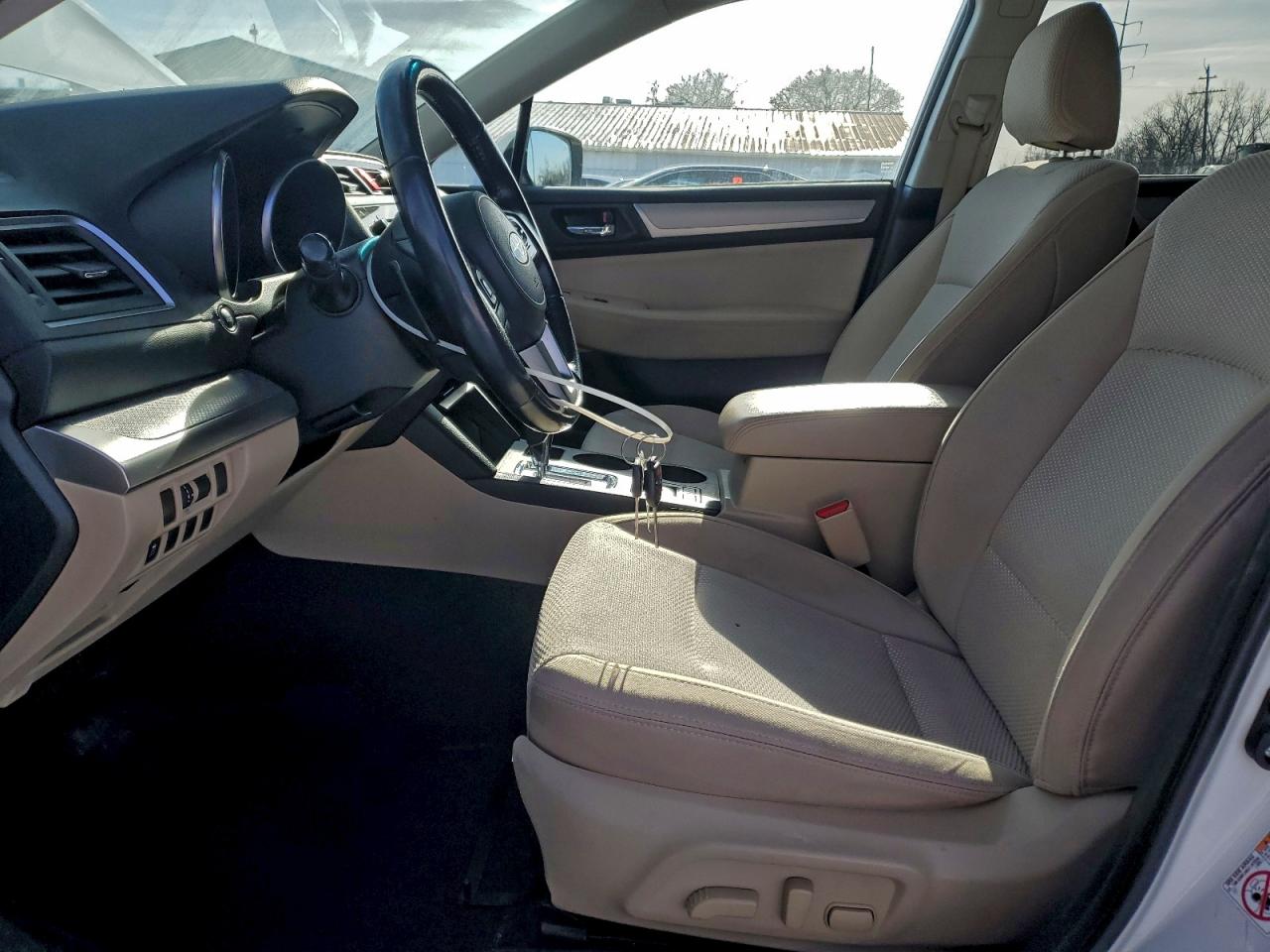 Subaru Outback 2.5i Premium Image 3